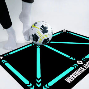 With Dribble Training Mat, professional training is possible anywhere, anytime. You don't have to worry about rain and mud, training is everywhere with Dribble Mat!