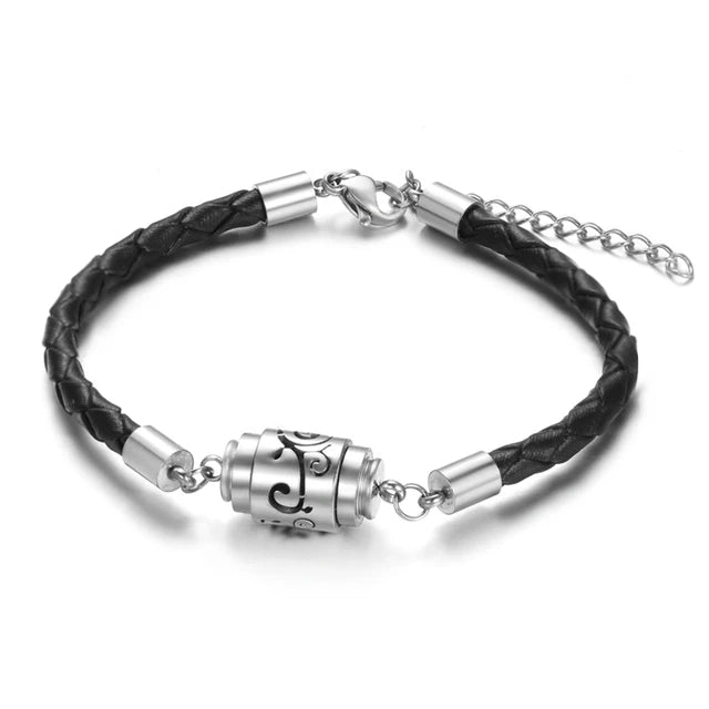 Trendy Aromatherapy High Quality Black Leather Diffuser Bracelet Vintage Hollow Out Charms Perfume Essential Oil Locket Bracelet