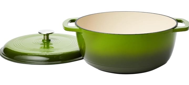 Amazon Basics Enameled Cast Iron Covered Round Dutch Oven